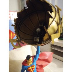 Scultura SUPERMAN PLANET da 60 cm COLLEZIONE in tiratura Limitata